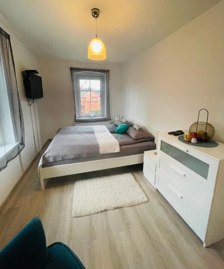 Apartament Oliwia Apartment Jelenia Gora Exterior photo